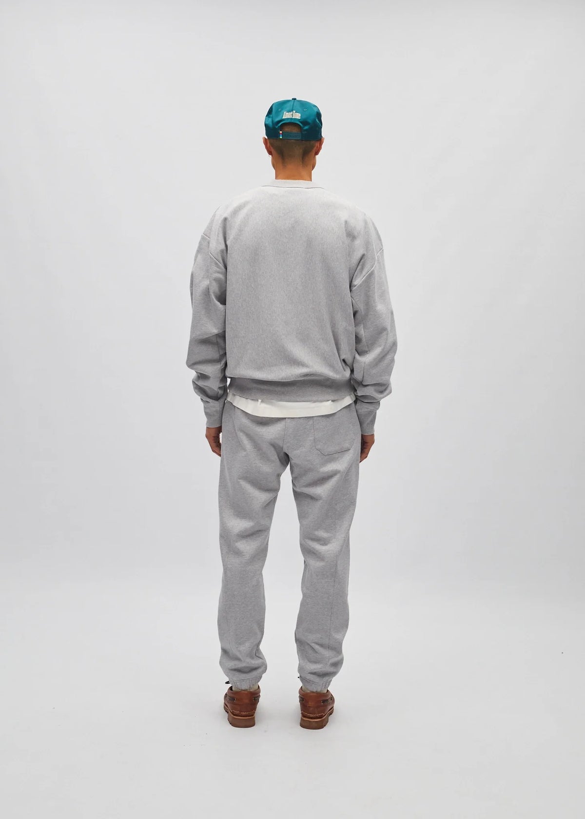 Logo sweater