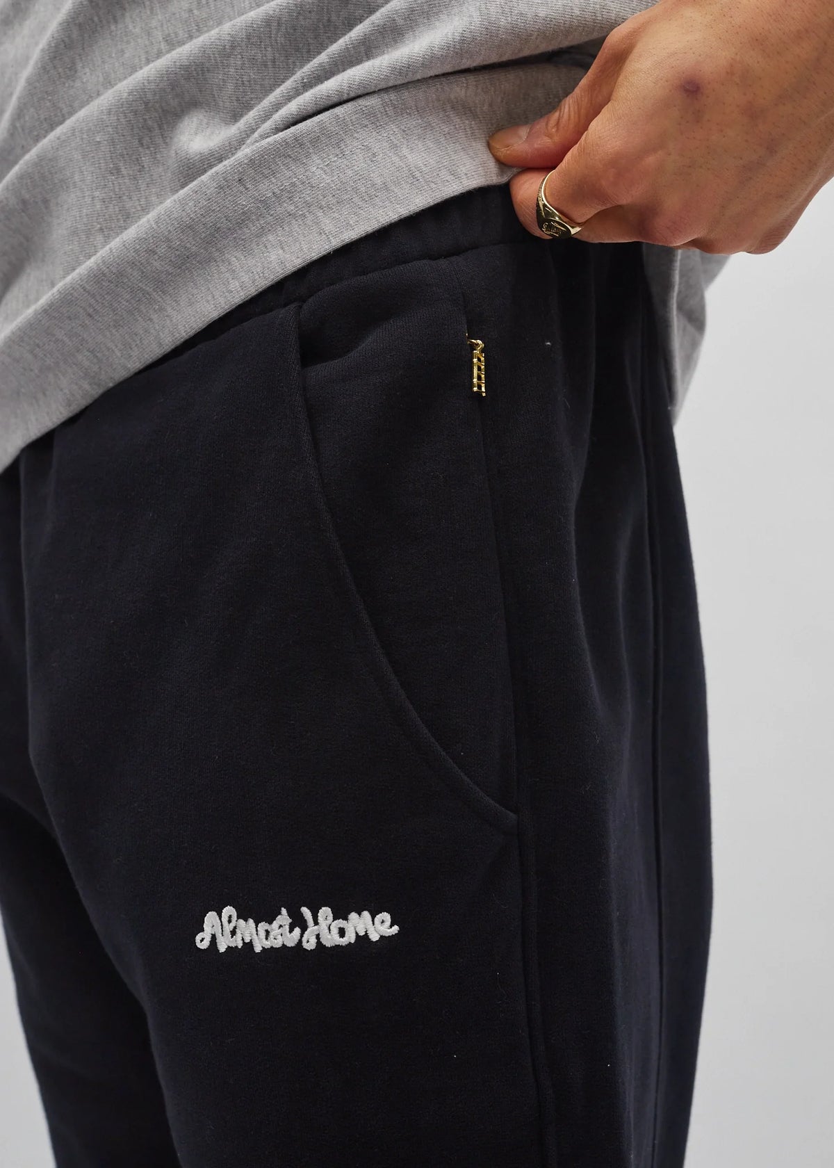 Cursive track pant